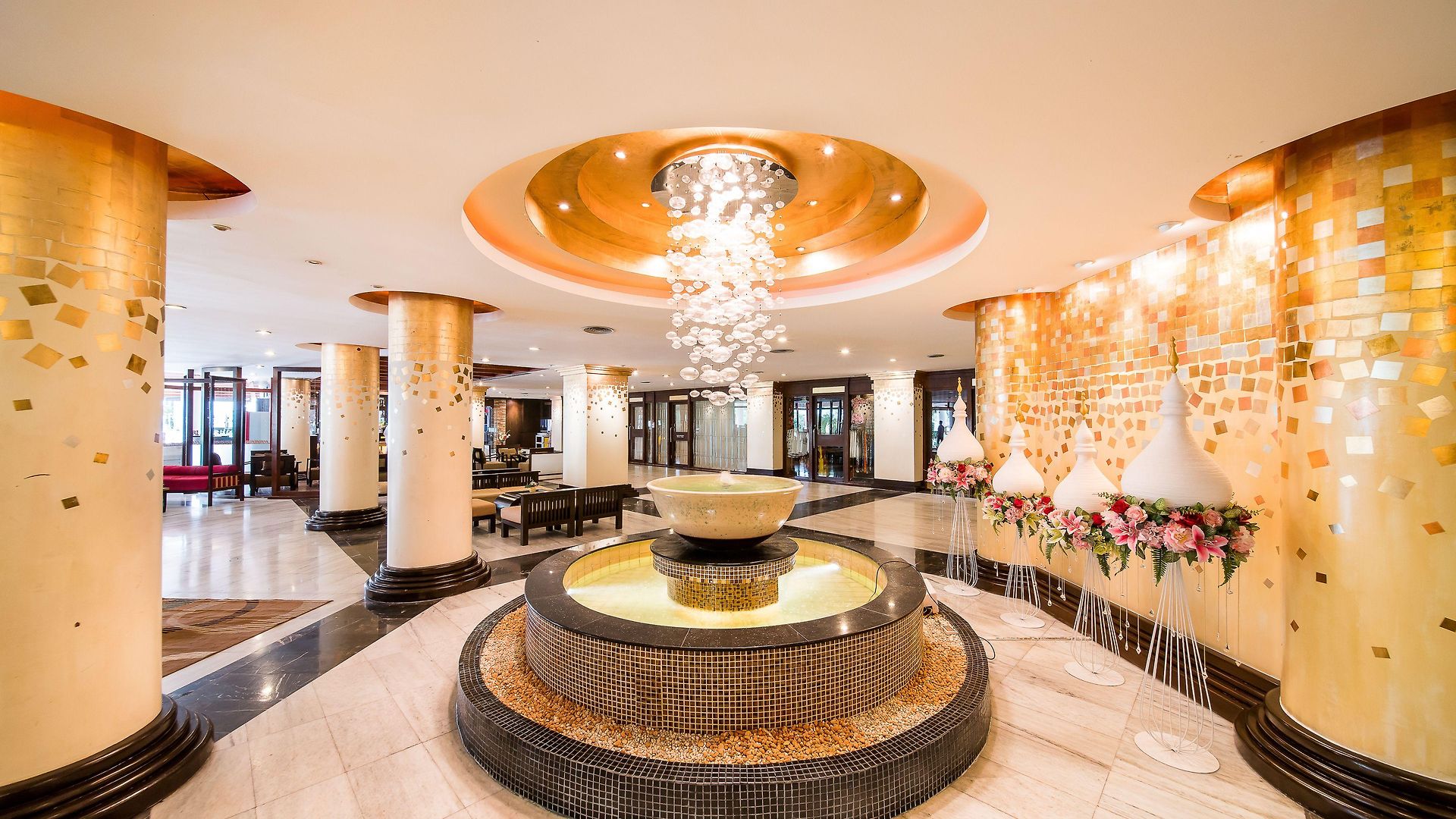 Mountain & Convention Center 4*