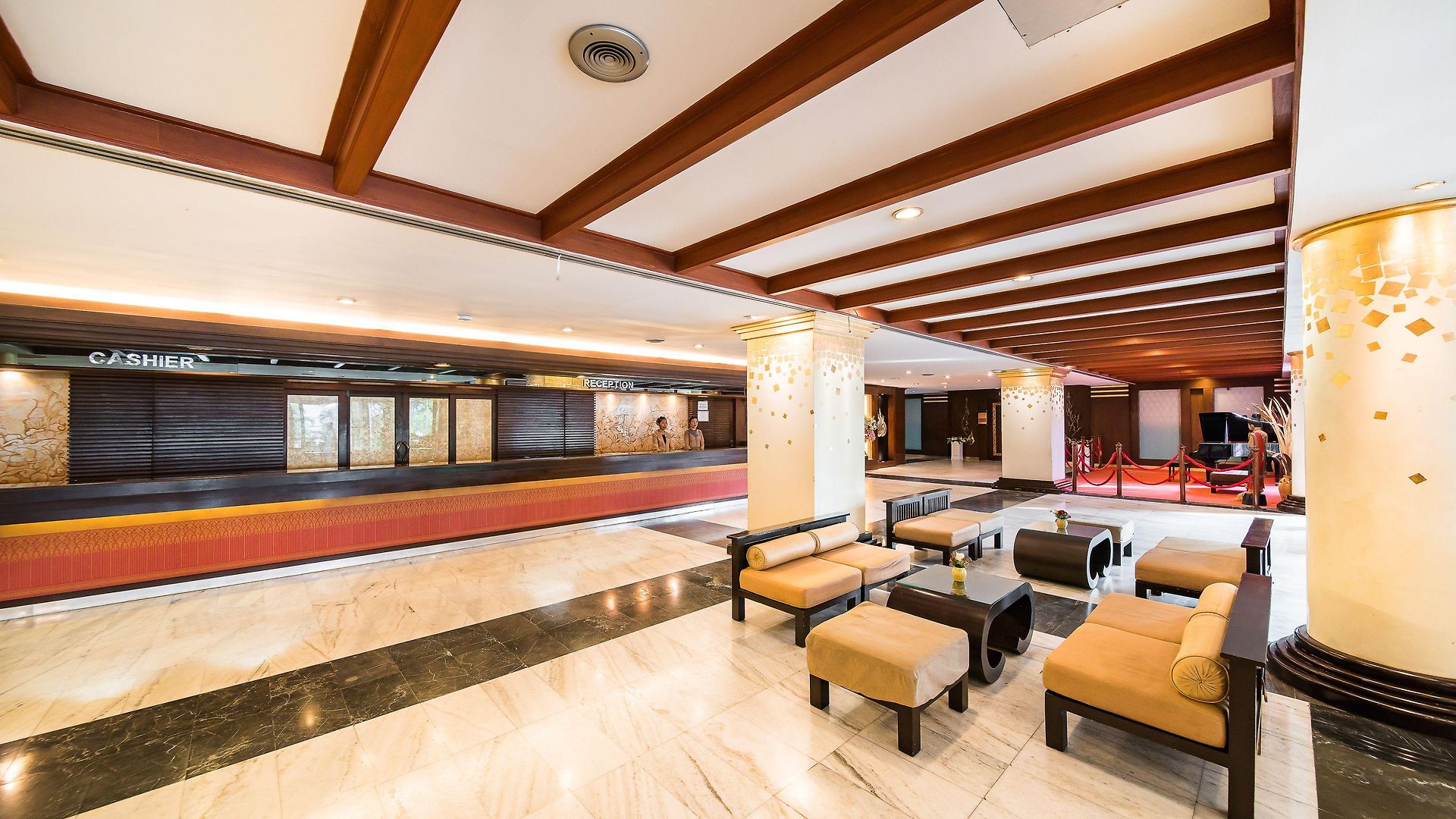 Hotel Mountain & Convention Center Pattaya