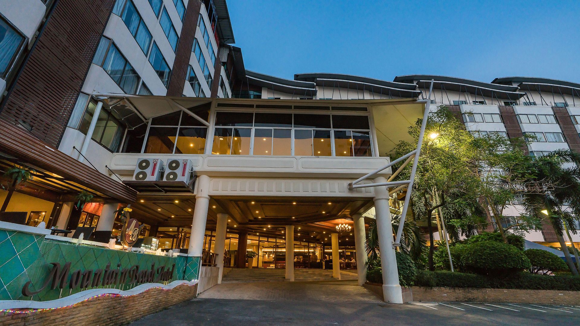 Mountain & Convention Center Pattaya