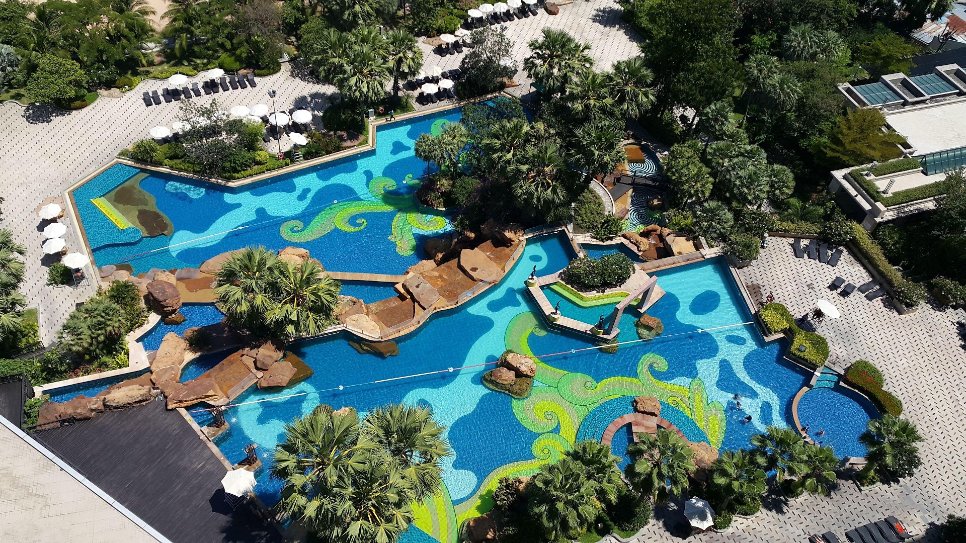 โรงแรม The Zign 5*