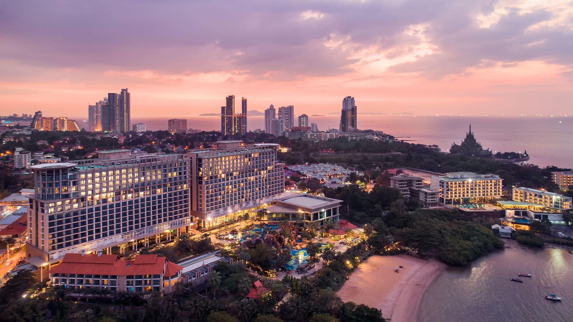 โรงแรม The Zign 5*