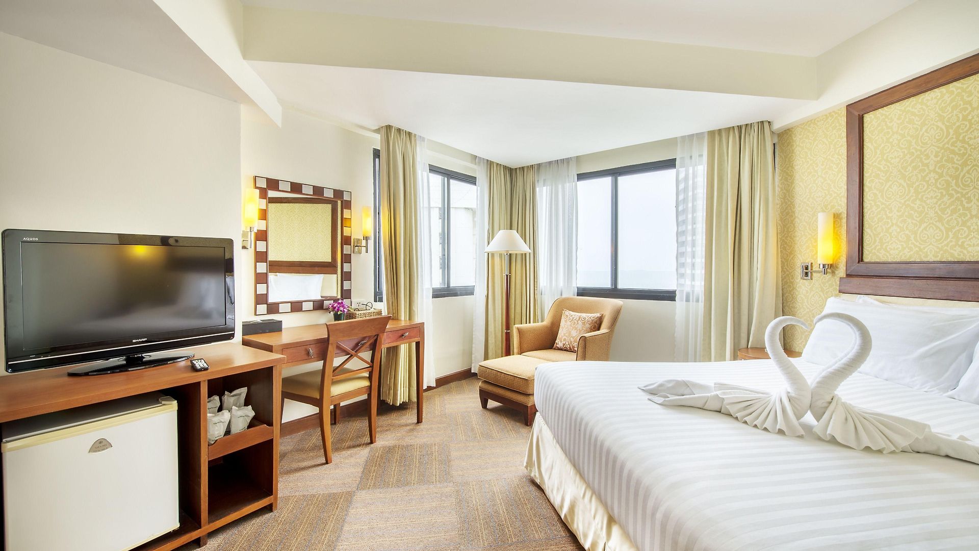 Jomtien Palm & - Family-friendly โรงแรม
