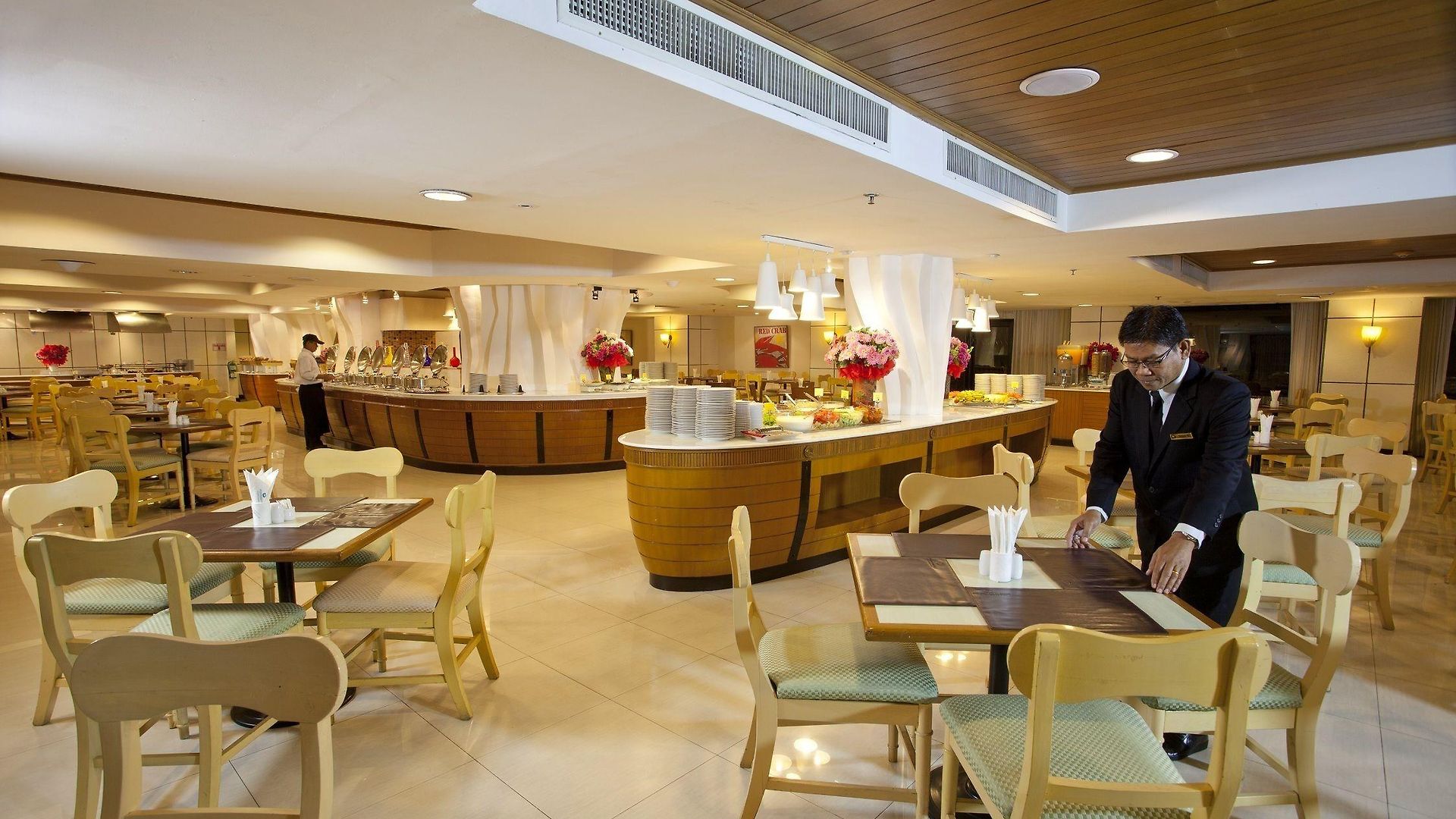 Jomtien Palm & - Family-friendly โรงแรม Pattaya