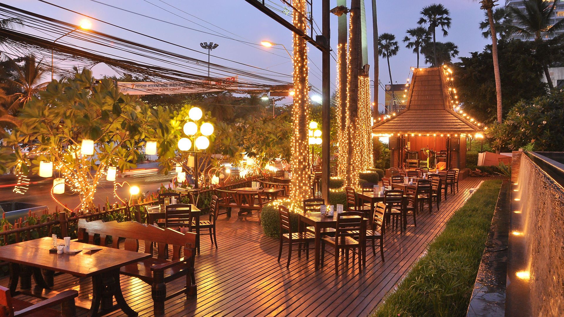 โรงแรม Jomtien Palm & - Family-friendly