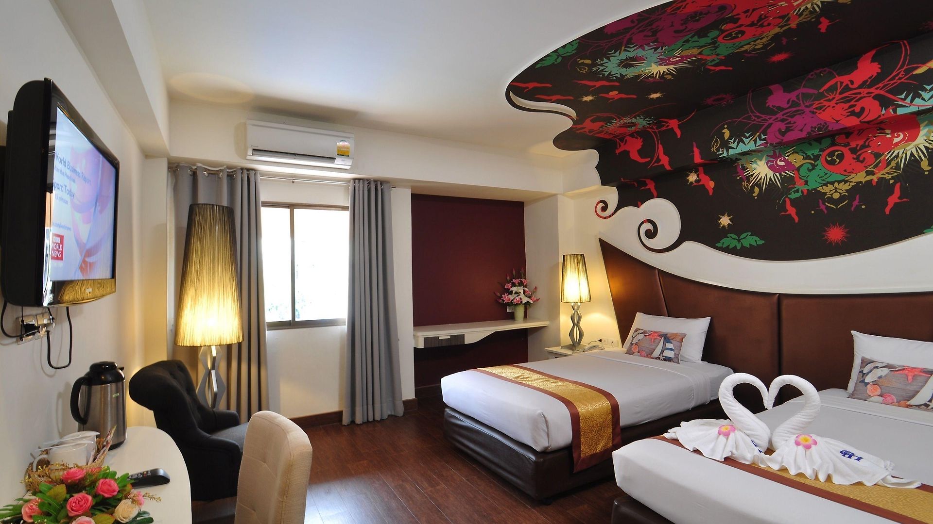 โรงแรม เดอะเบเวอร์ลีโฮเทลพัทยา Pattaya