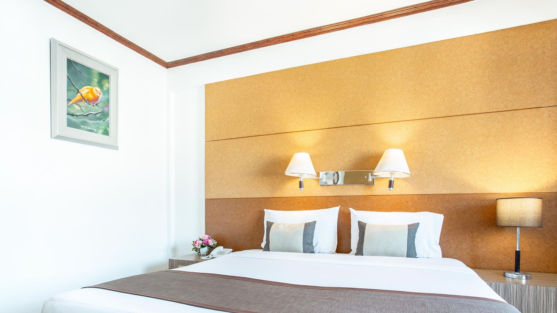 โรงแรม เดอะเบเวอร์ลีโฮเทลพัทยา Pattaya