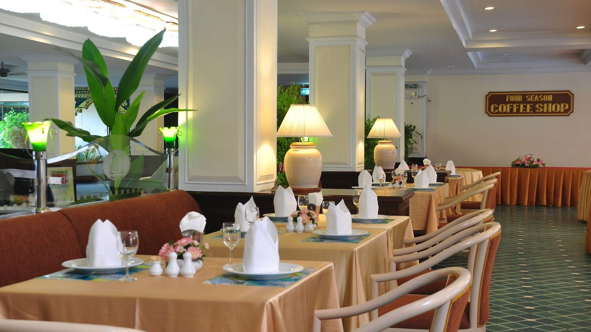 โรงแรม เดอะเบเวอร์ลีโฮเทลพัทยา 4*