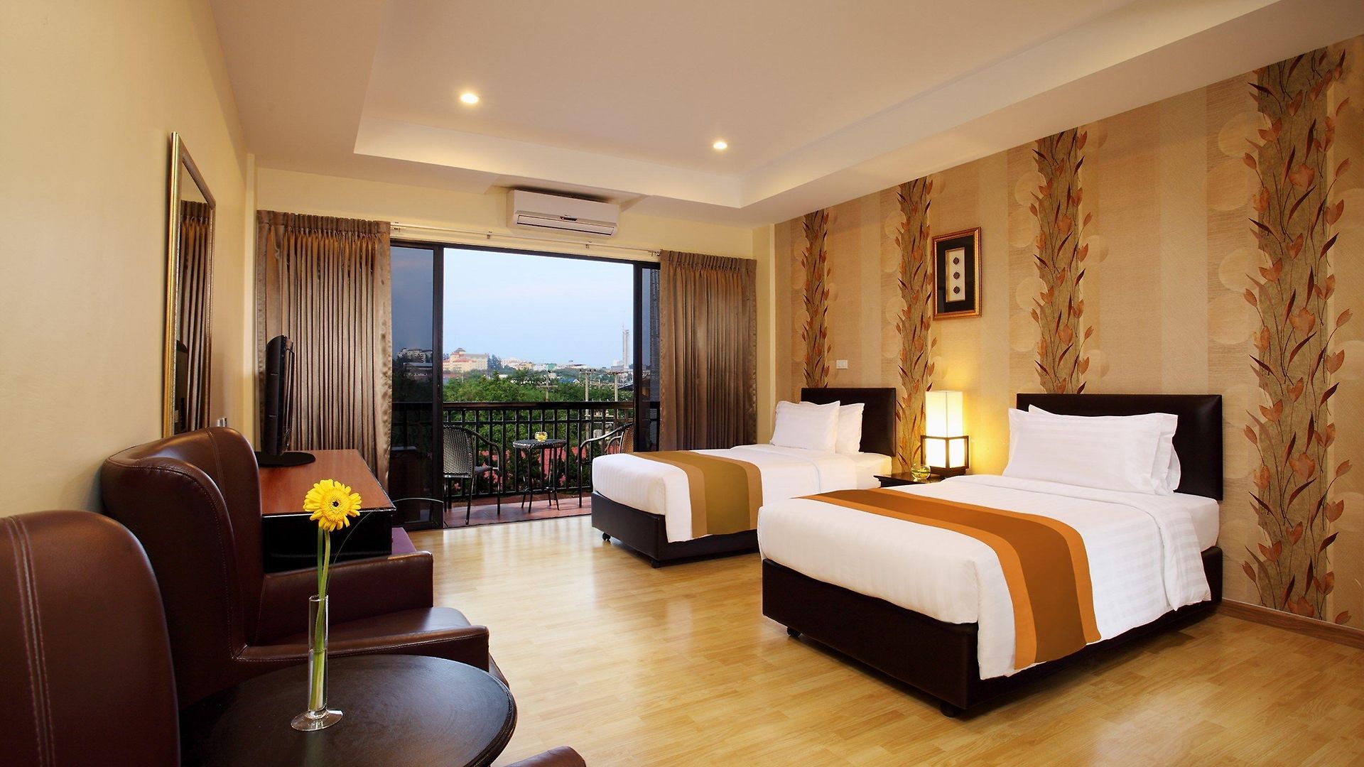 Nova Park โรงแรม