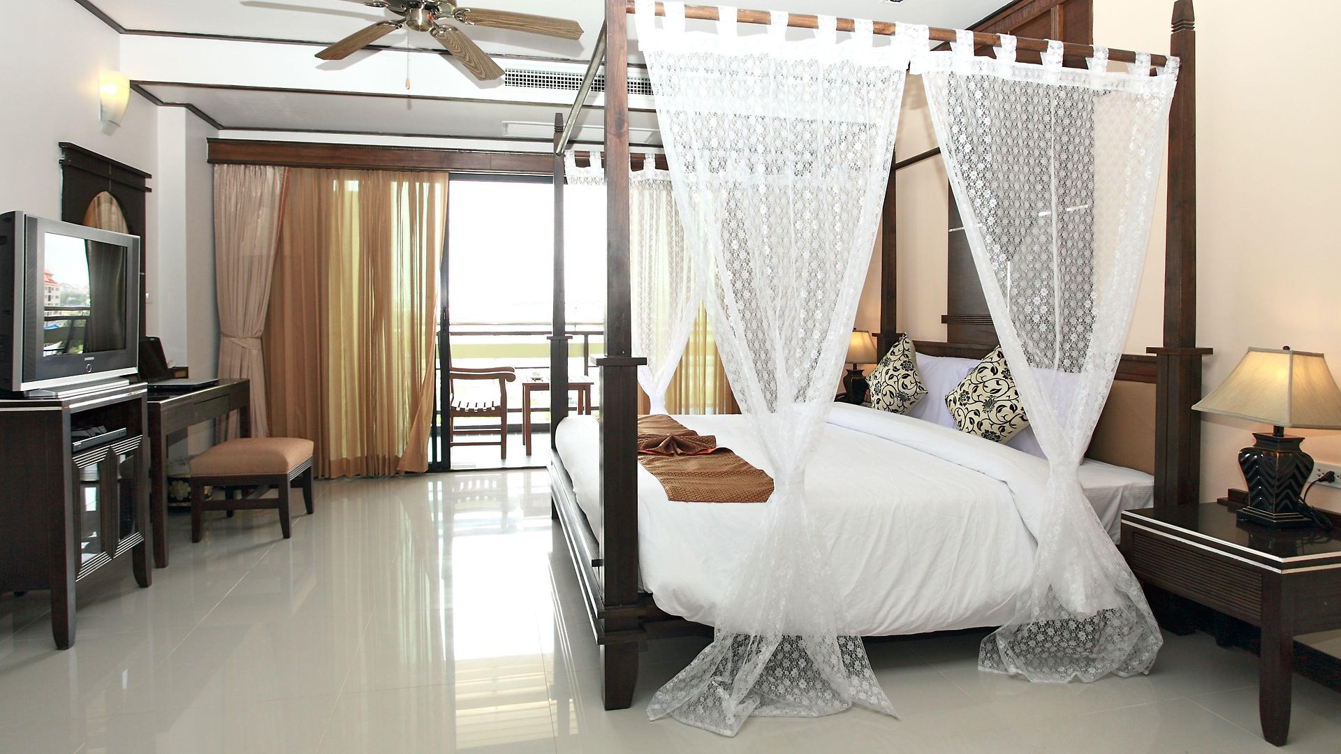 โรงแรม Loft Pattaya