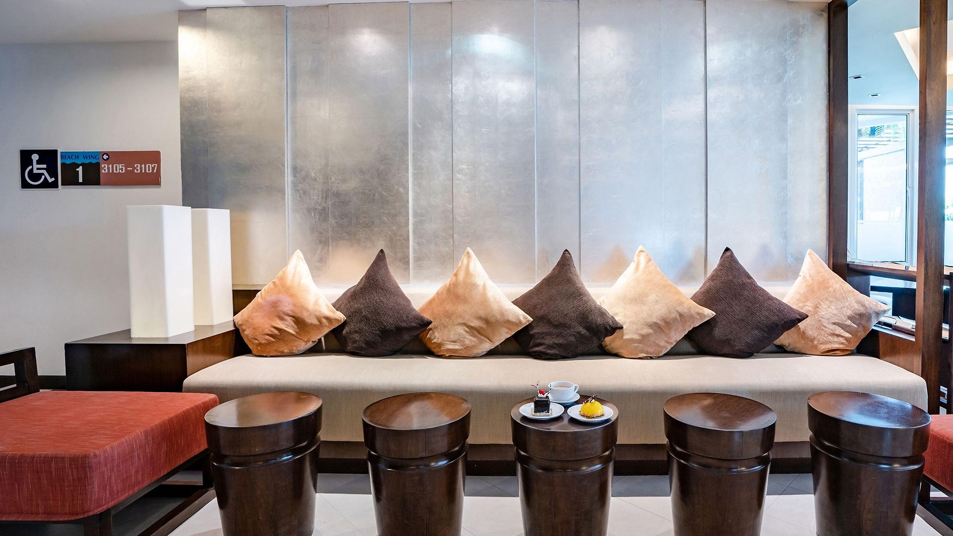 โรงแรม A-one