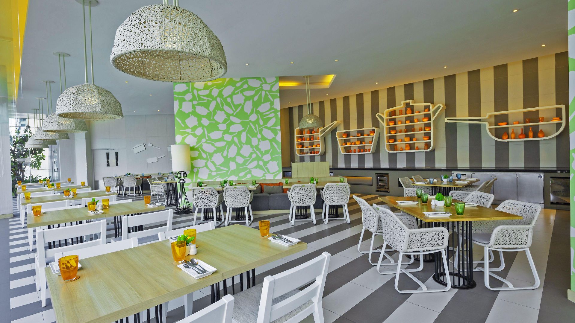 โรงแรมฮอลิเดย์อินน์ พัทยา 5*