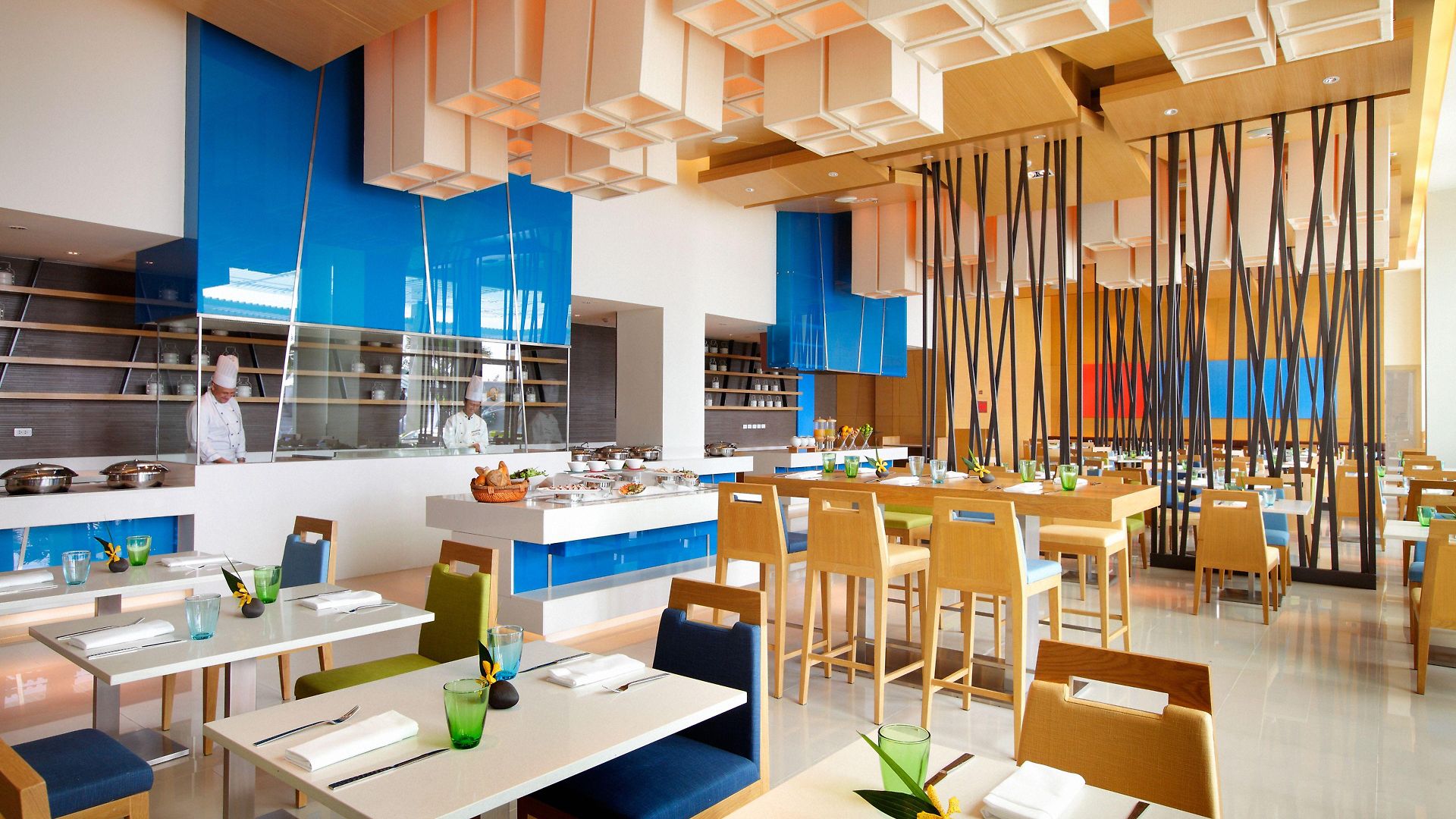 โรงแรมฮอลิเดย์อินน์ พัทยา โรงแรม Pattaya