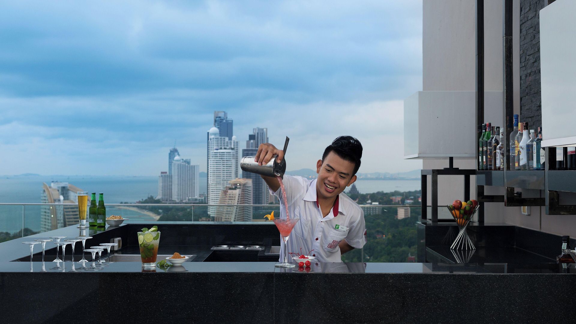 โรงแรมฮอลิเดย์อินน์ พัทยา Pattaya