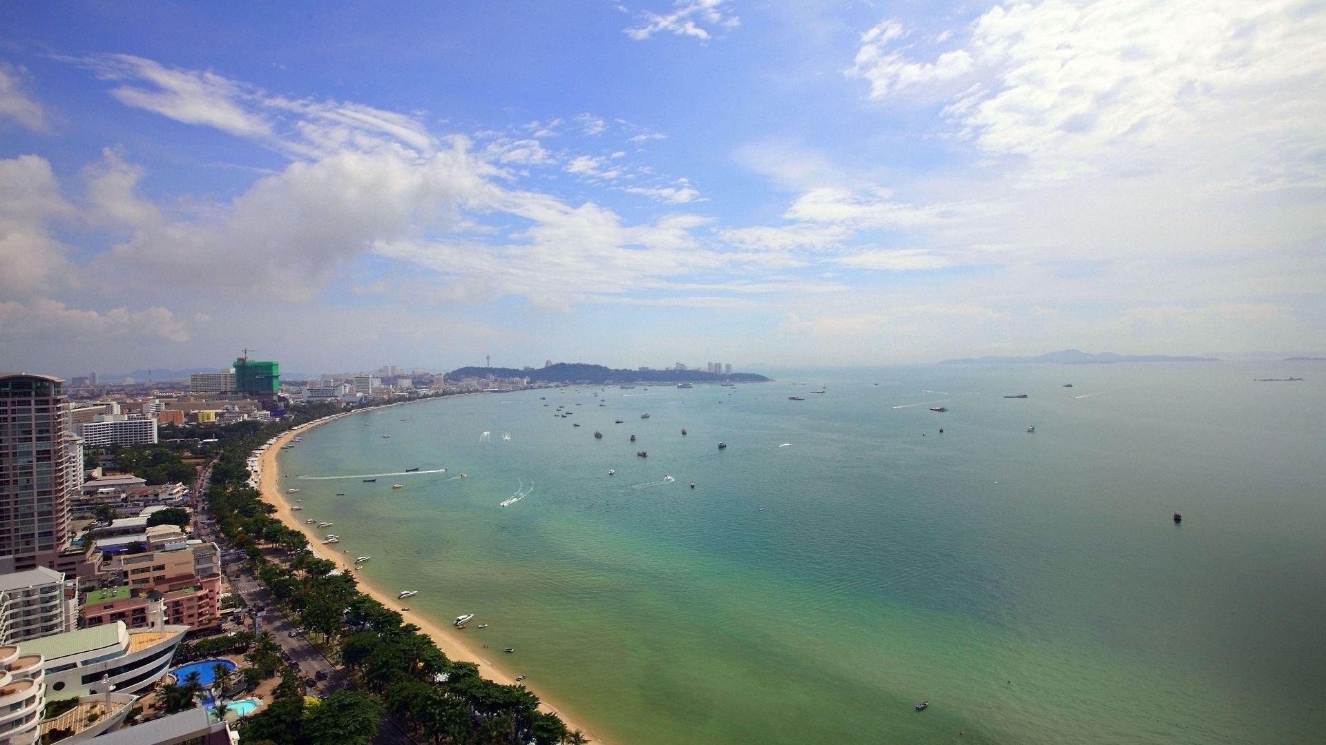 โรงแรมฮอลิเดย์อินน์ พัทยา โรงแรม Pattaya