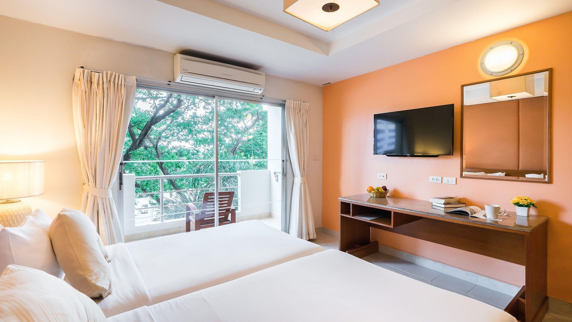 โรงแรม เบลลาวิลล่า พรีม่า Pattaya