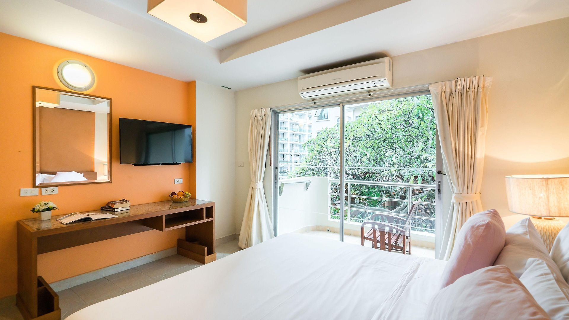 โรงแรม เบลลาวิลล่า พรีม่า Pattaya