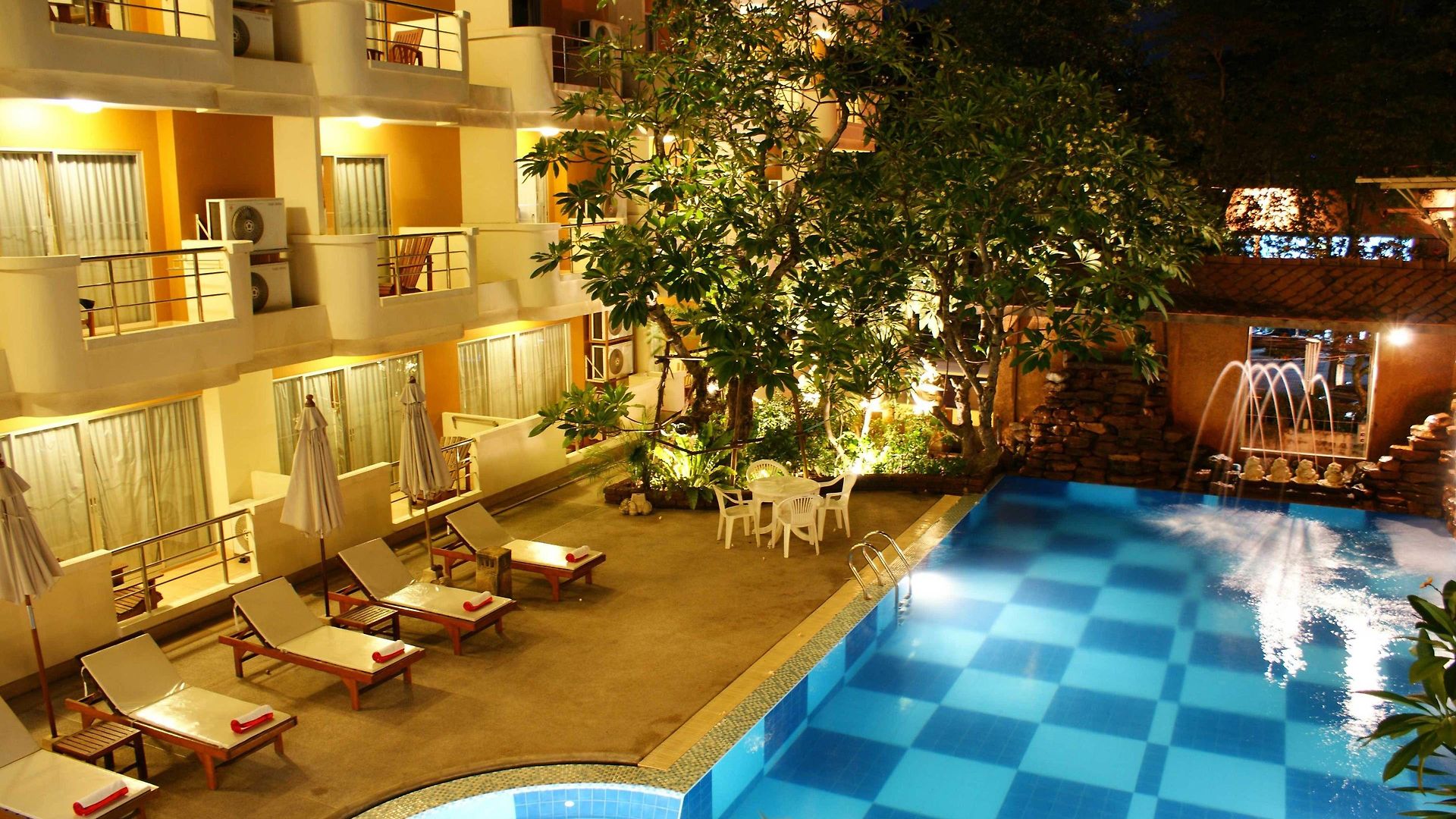 โรงแรม เบลลาวิลล่า พรีม่า