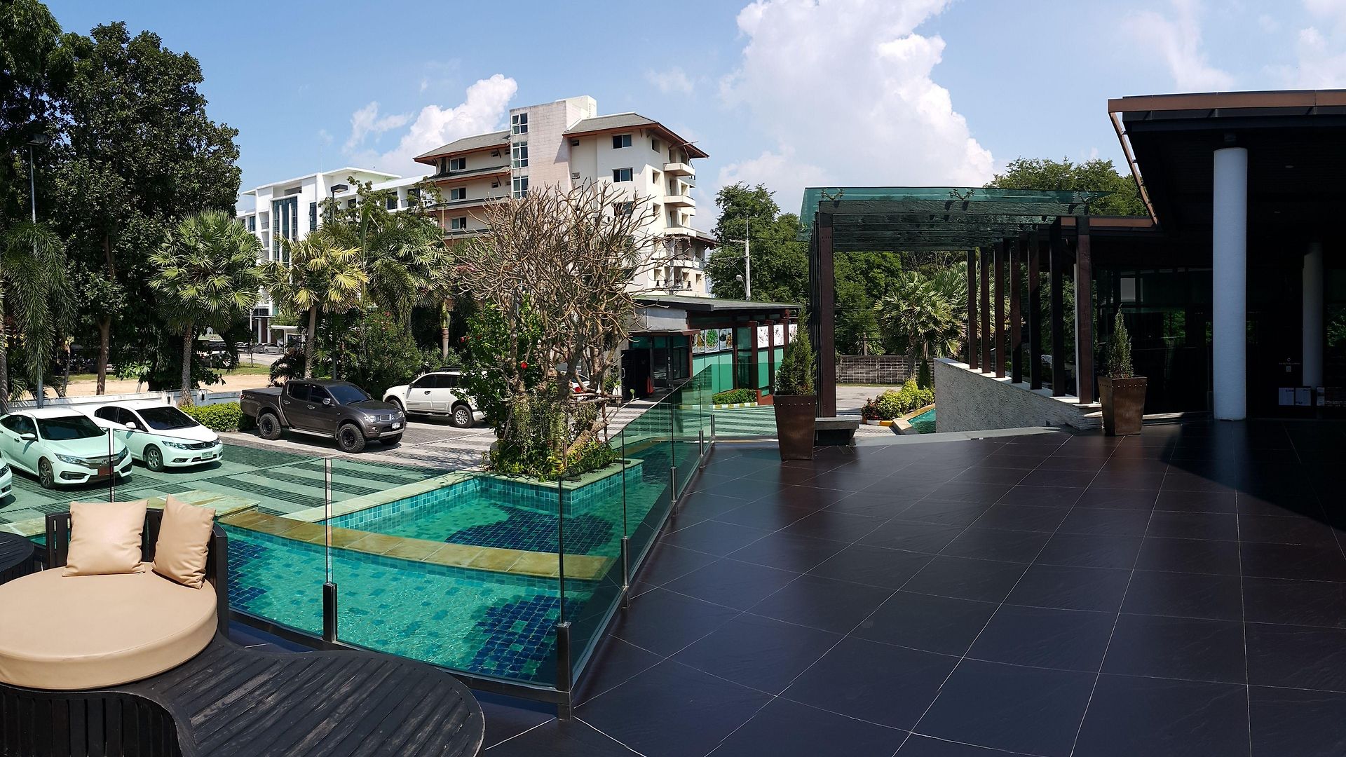 Z Through By The Zign 5* Pattaya