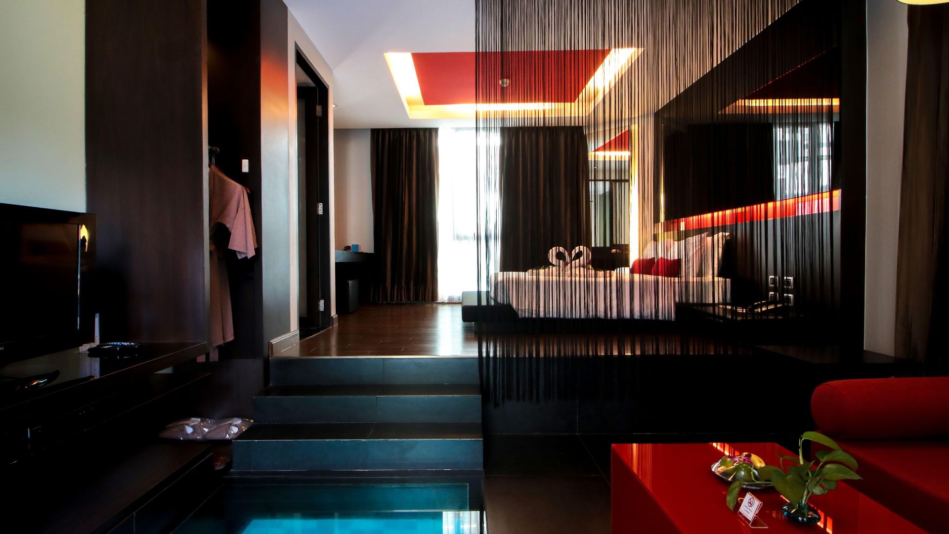 Z Through By The Zign Pattaya
