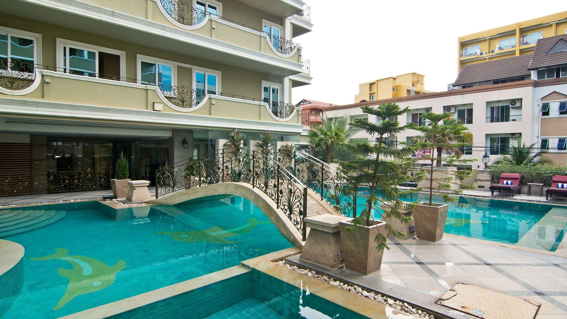 แอลเค รอยัลสวีท โรงแรม Pattaya