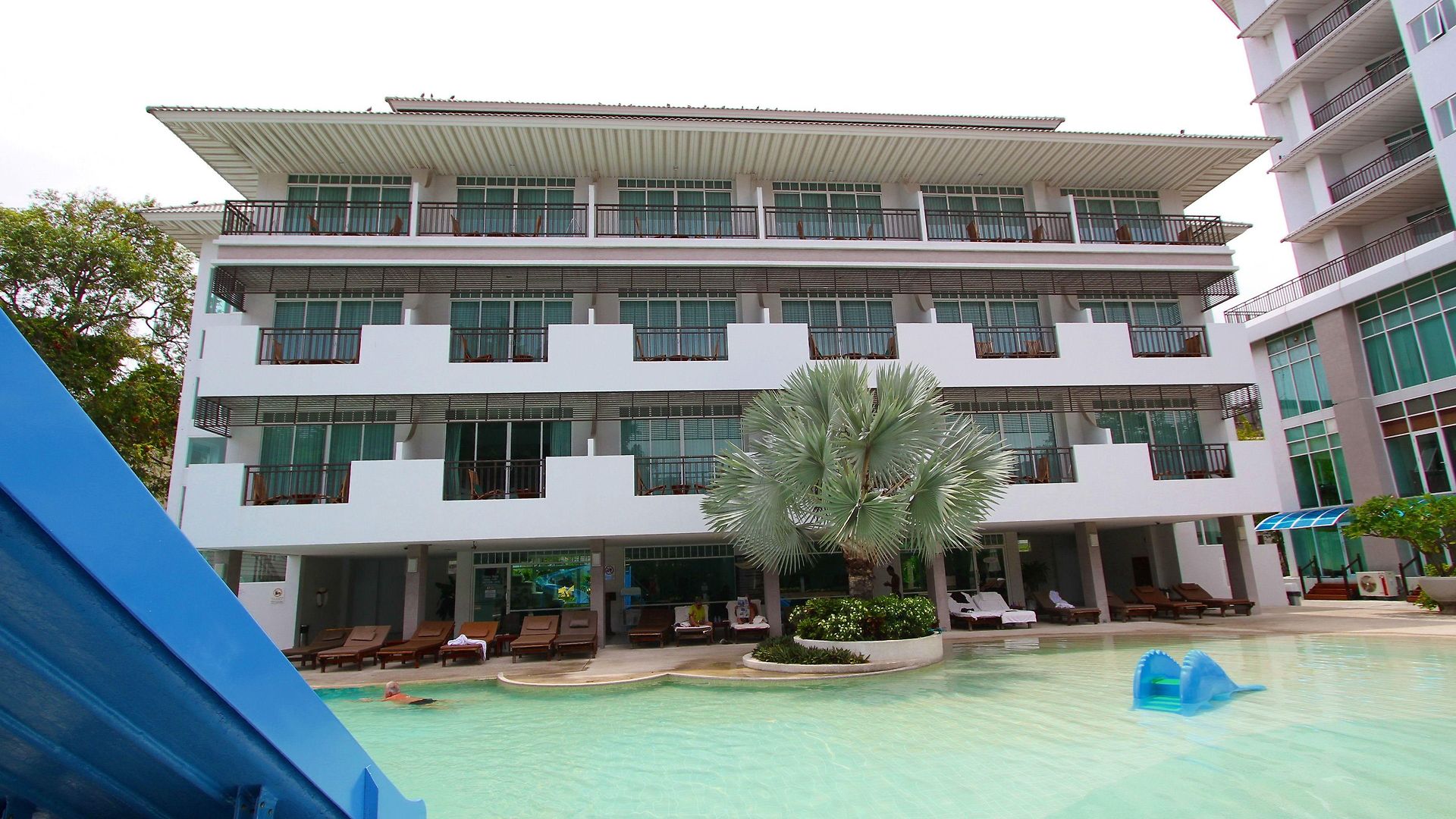 Discovery โรงแรม