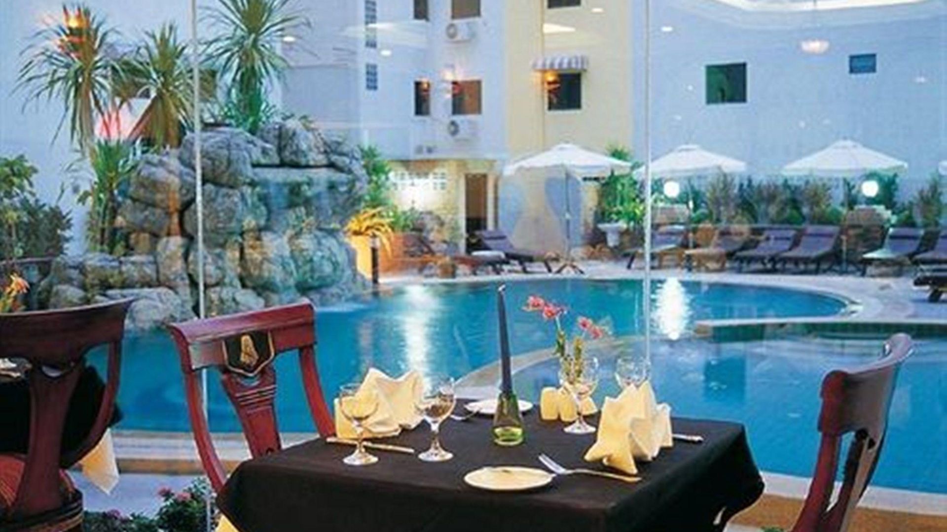 แอลเค เมโทรโพล 4*