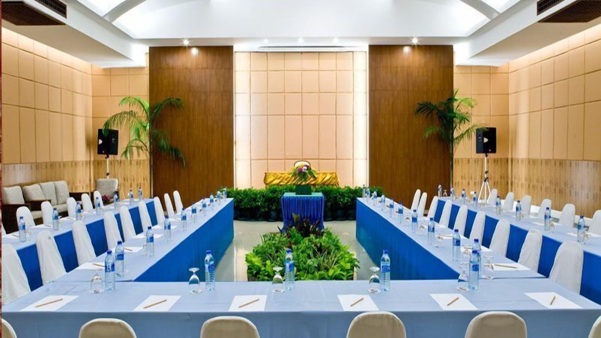 โรงแรม อีสเทิร์นแกรนด์พาเลซ 4*
