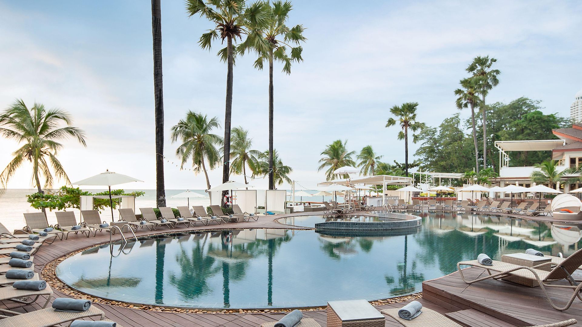 โรงแรม Pullman G 5*
