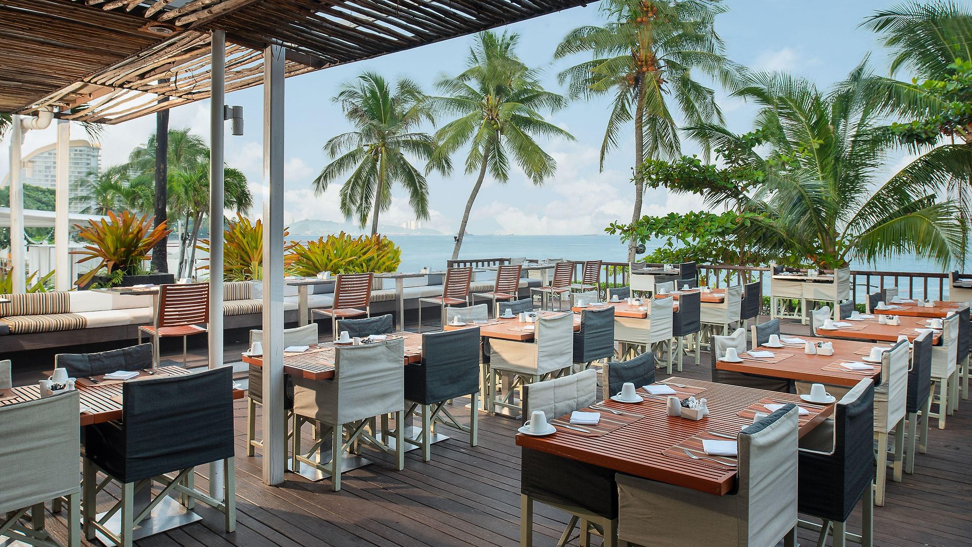 โรงแรม Pullman G Pattaya