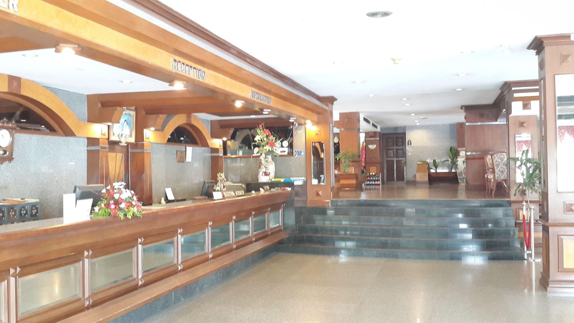 โรงแรม โรงแรมซีซาร์ พาเลซ Pattaya
