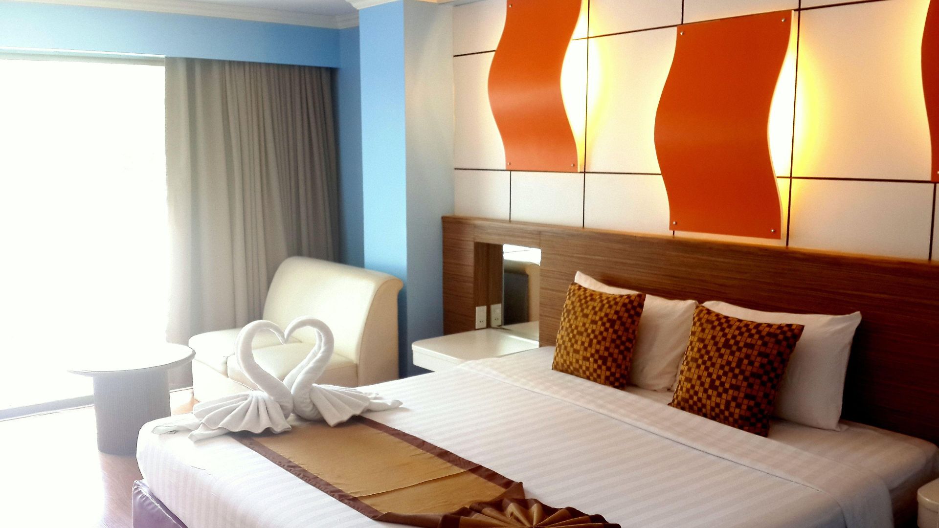 โรงแรมซีซาร์ พาเลซ โรงแรม 4*