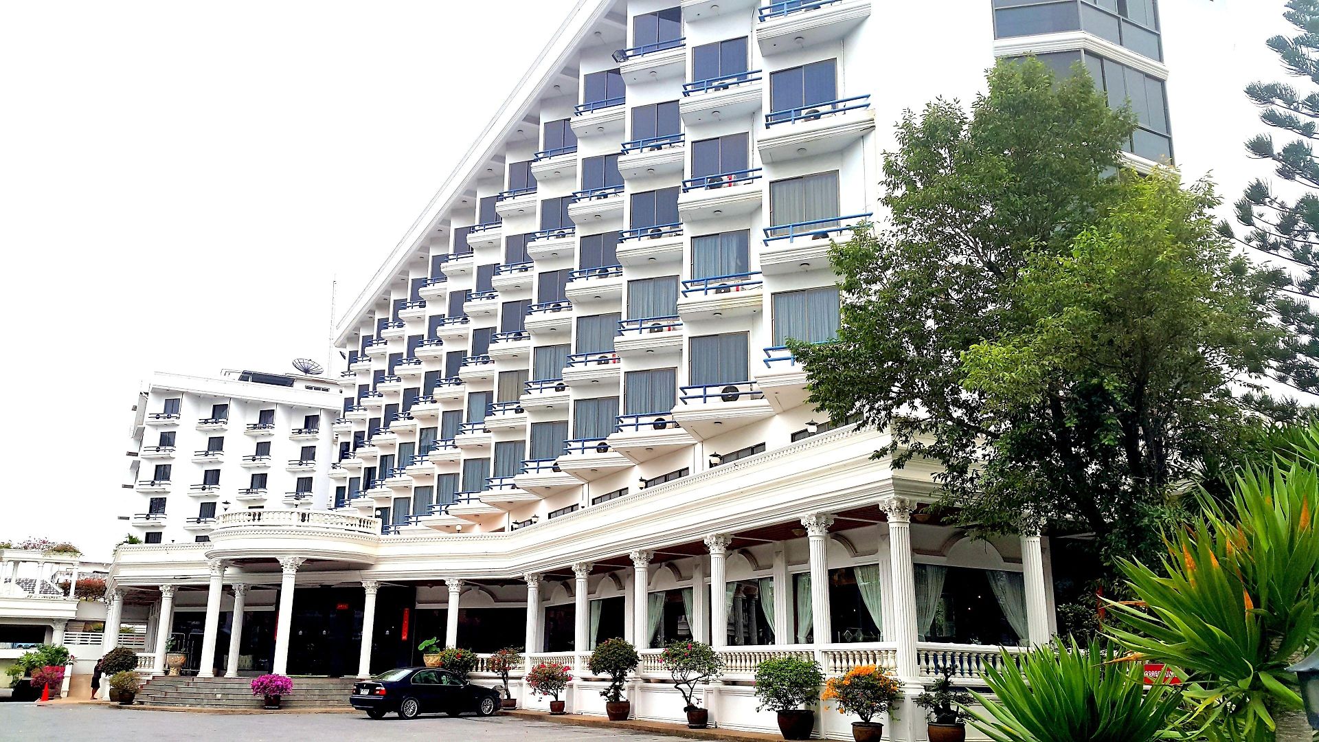 โรงแรม โรงแรมซีซาร์ พาเลซ 4*