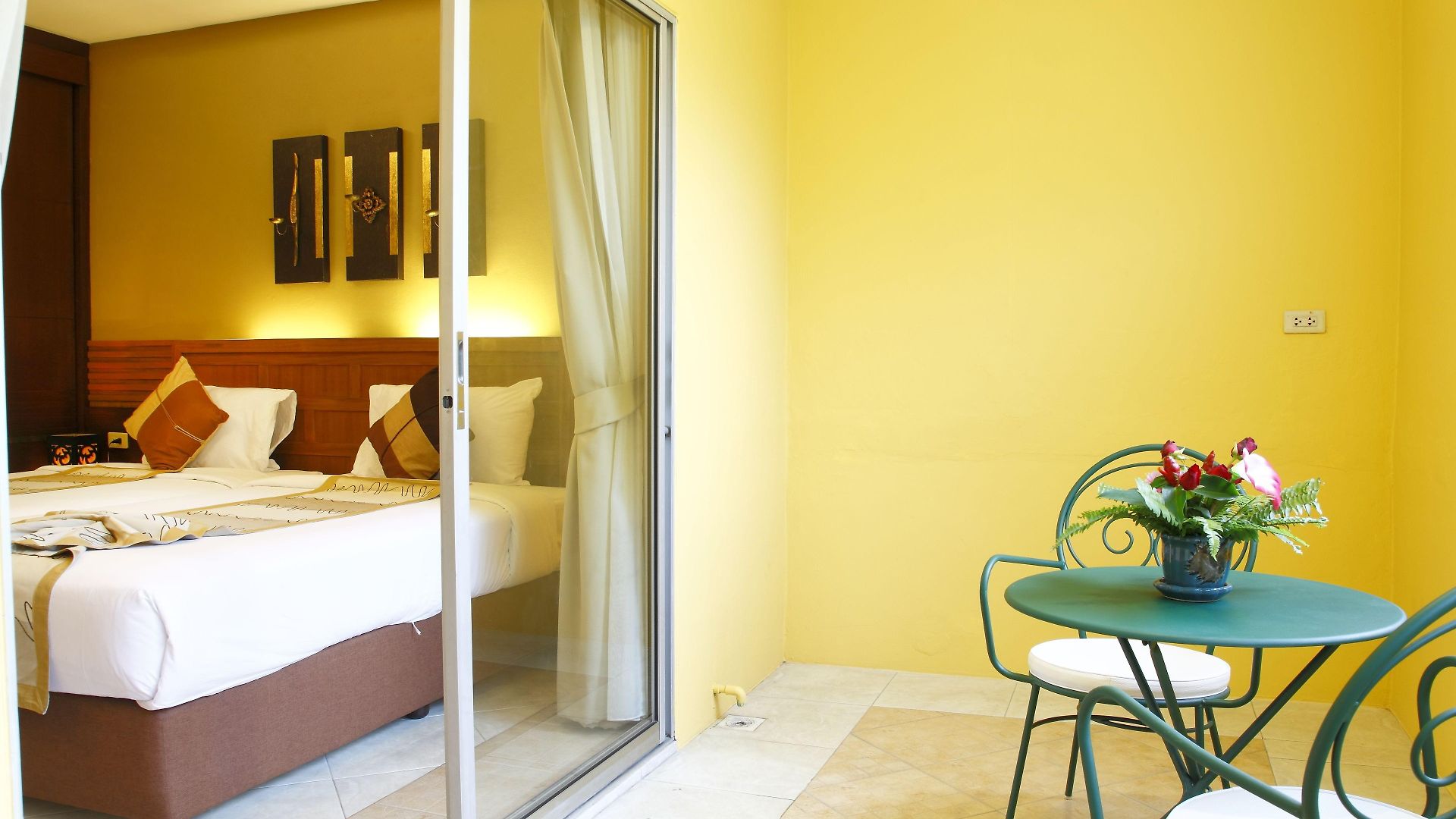 Gazebo Resort,