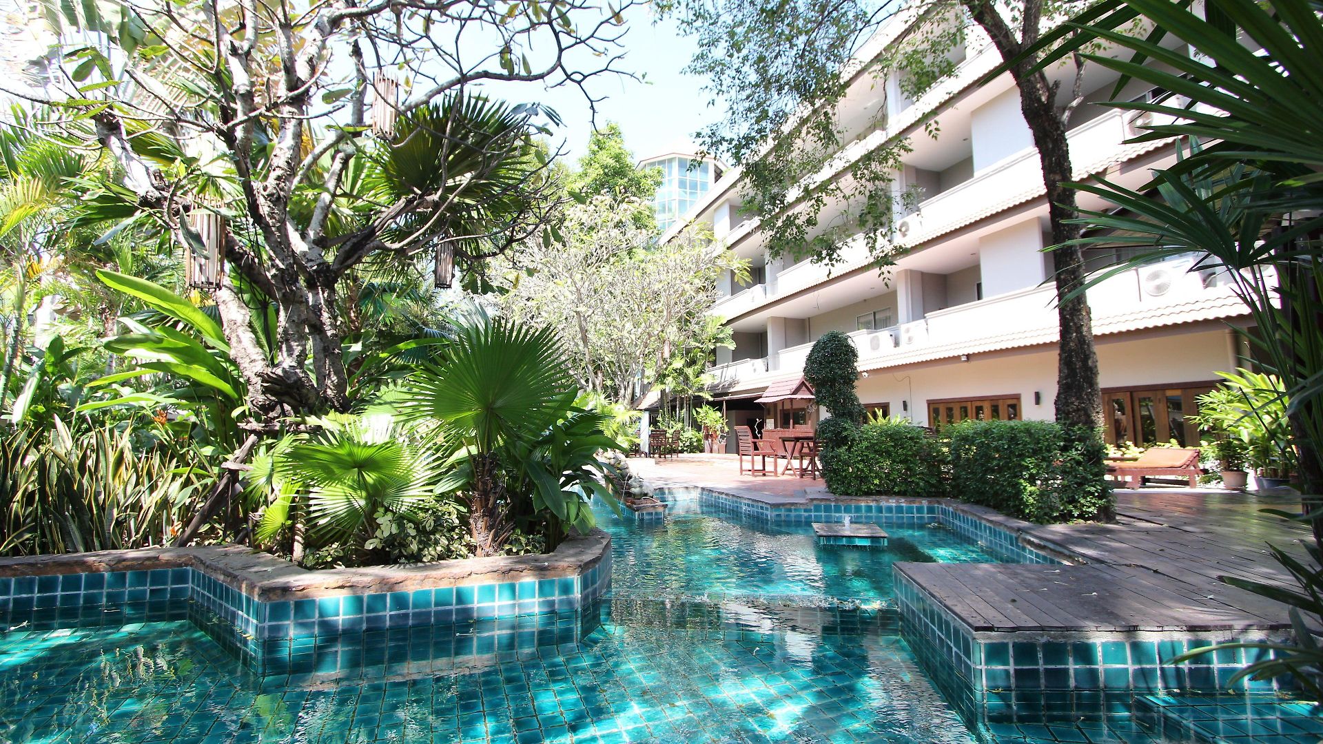 Gazebo Resort,