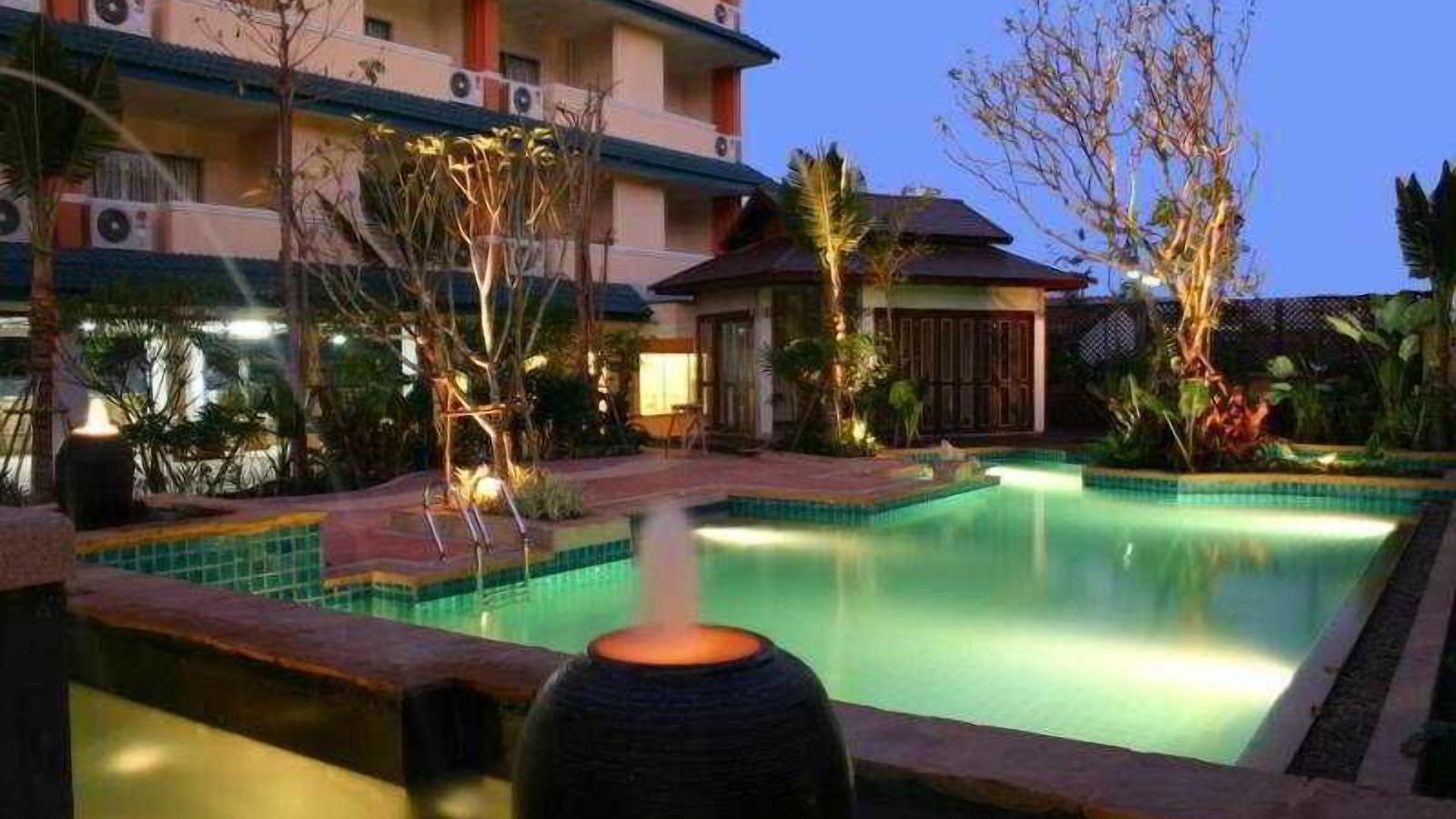 Gazebo Resort,