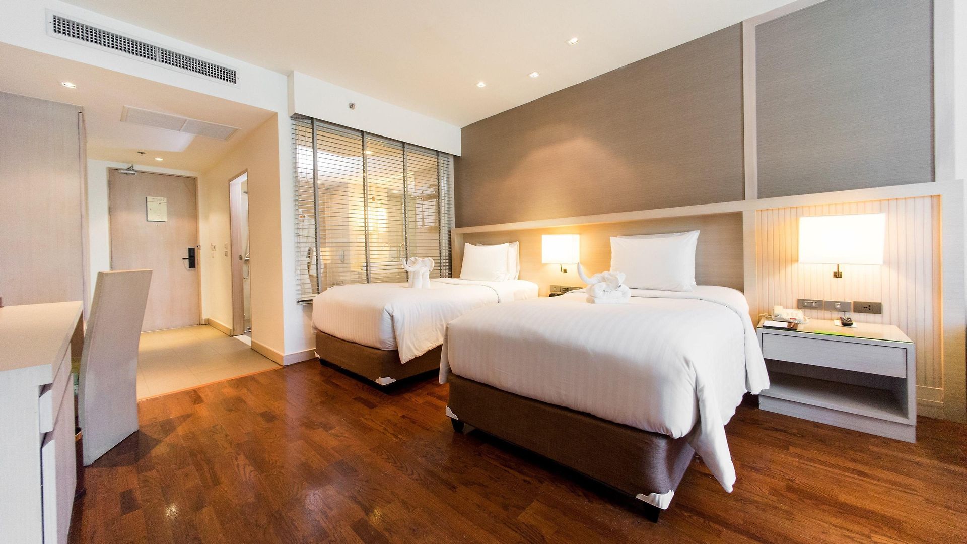 โรงแรม Signature 4*