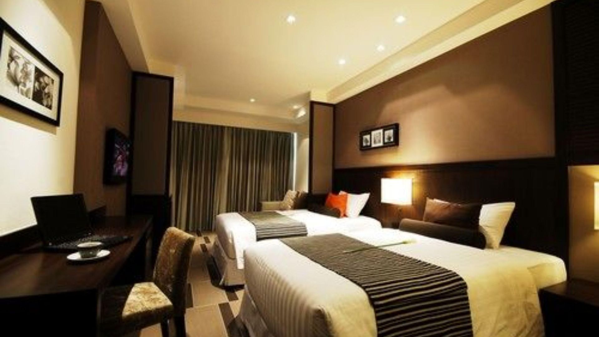 โรงแรม Signature 4*
