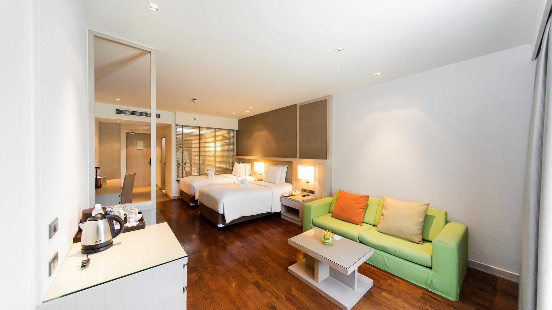 Signature โรงแรม 4*