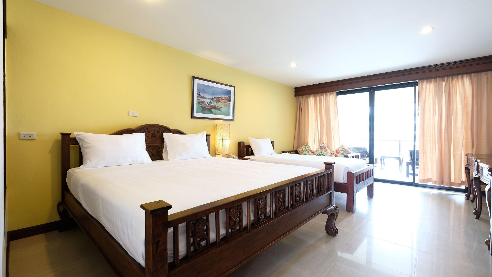 Sunday Wongamat Privacy โรงแรม 4*