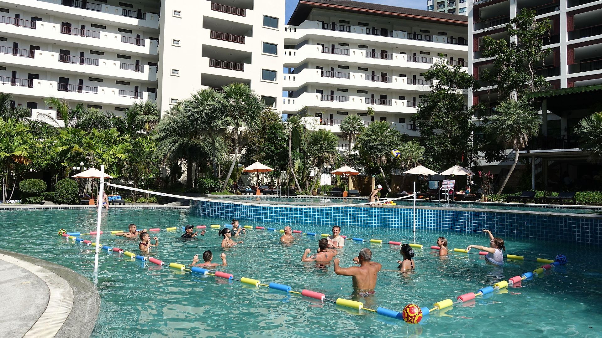 Sunday Wongamat Privacy โรงแรม
