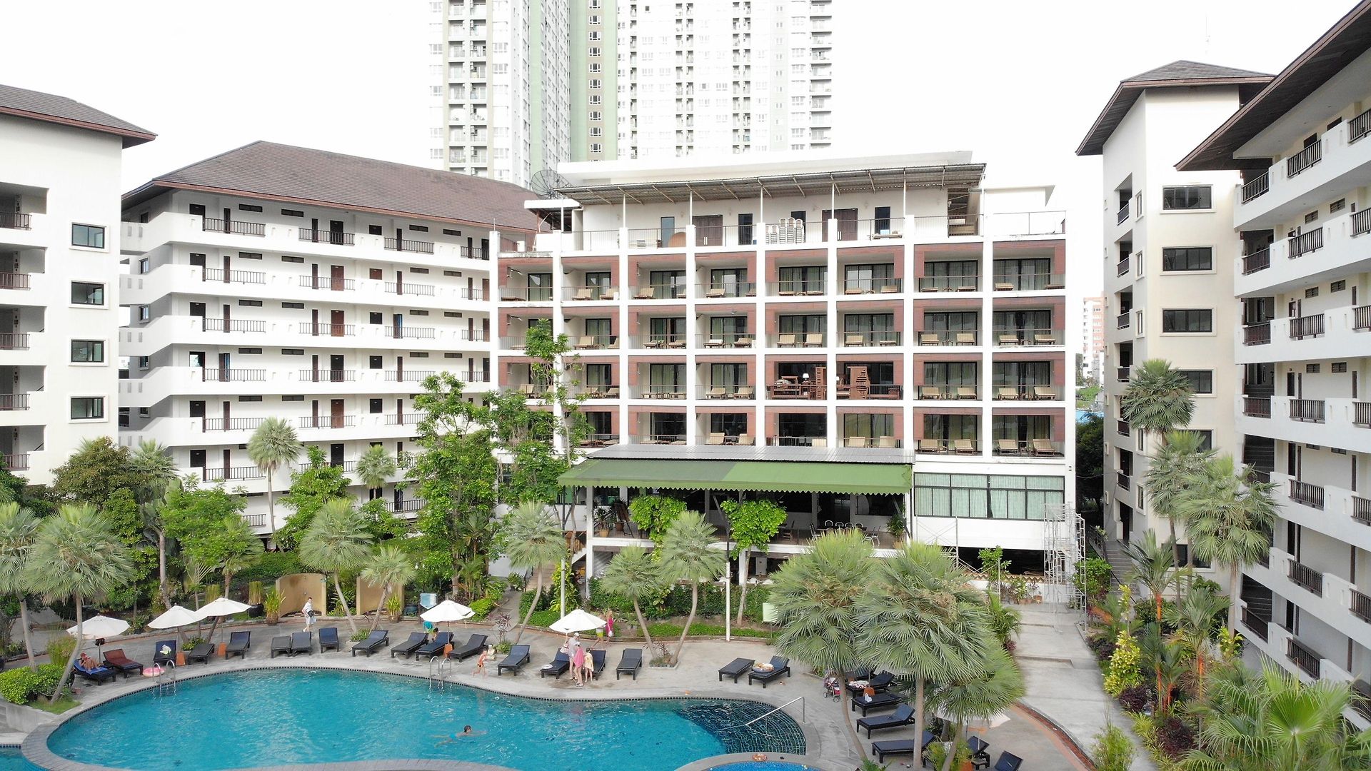 โรงแรม Sunday Wongamat Privacy Pattaya