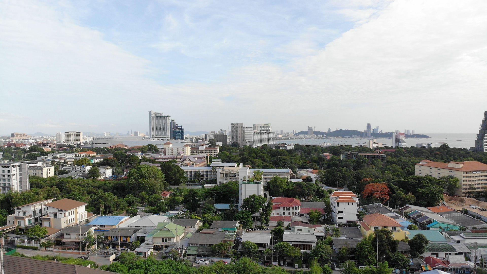 โรงแรม Sunday Wongamat Privacy 4*