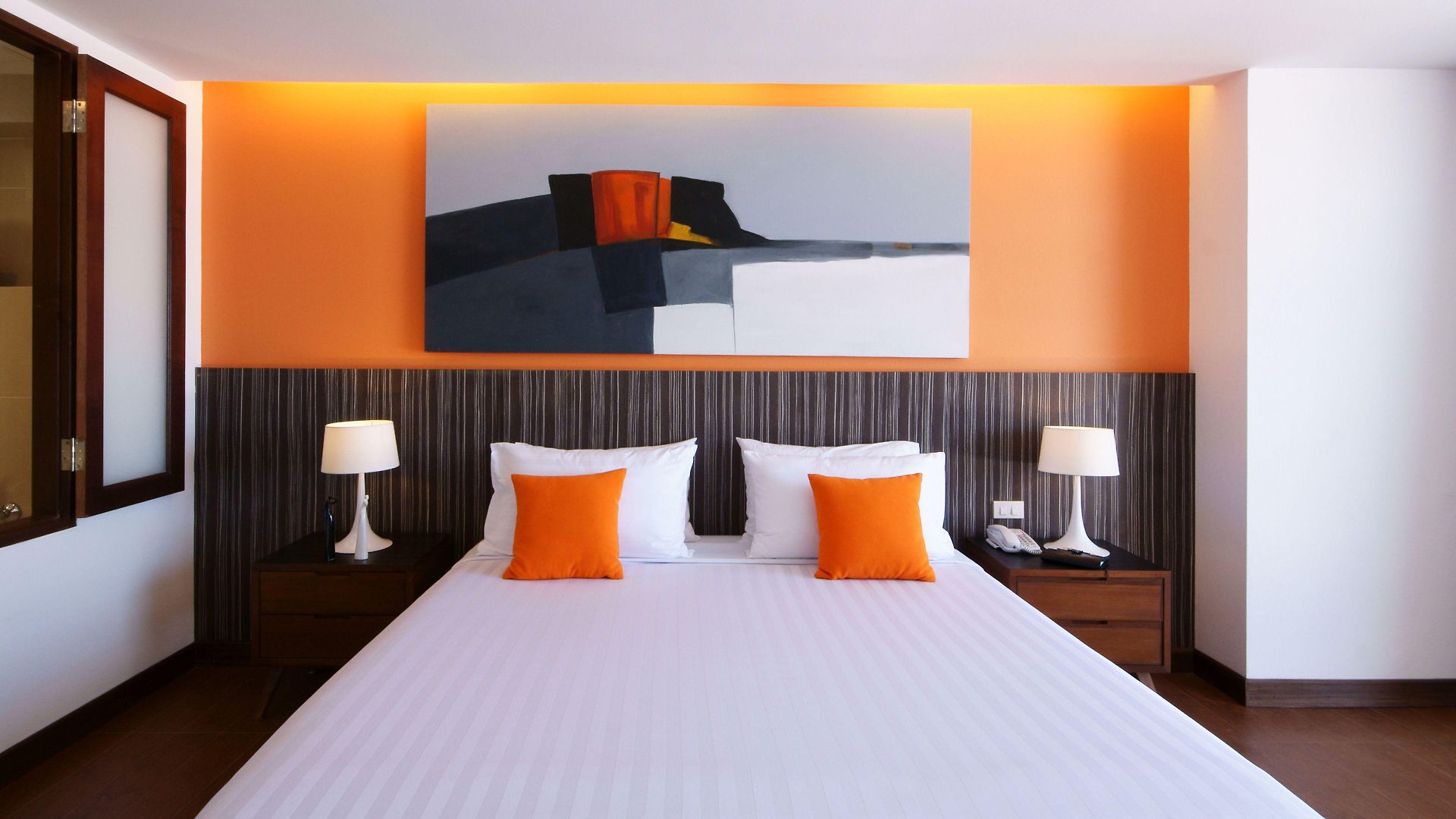 J โรงแรม Pattaya