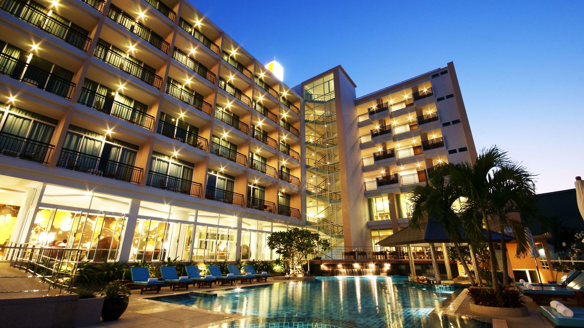 โรงแรม J