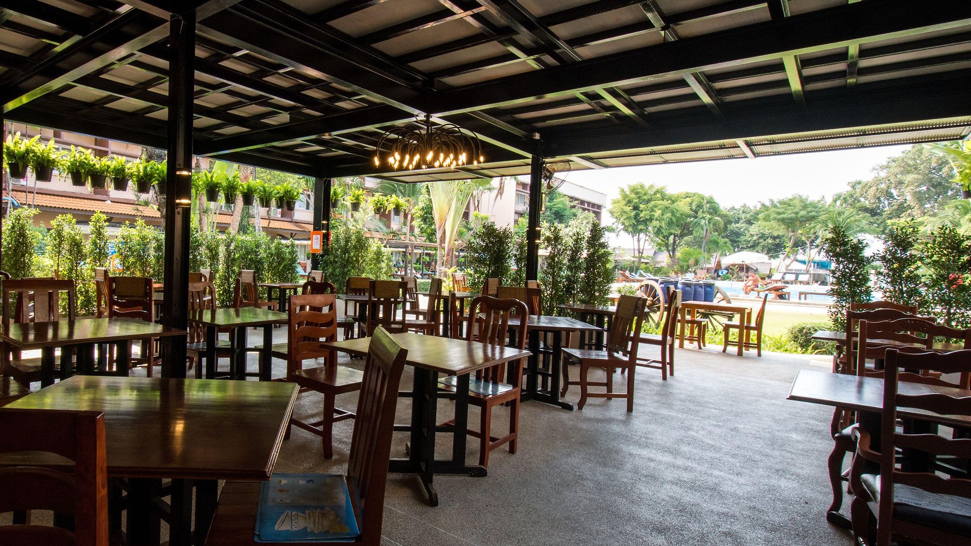 บาศญ่า บีช โฮเทล แอนด์ - เซ็นเธร่า บีช โฮเทล โรงแรม Pattaya
