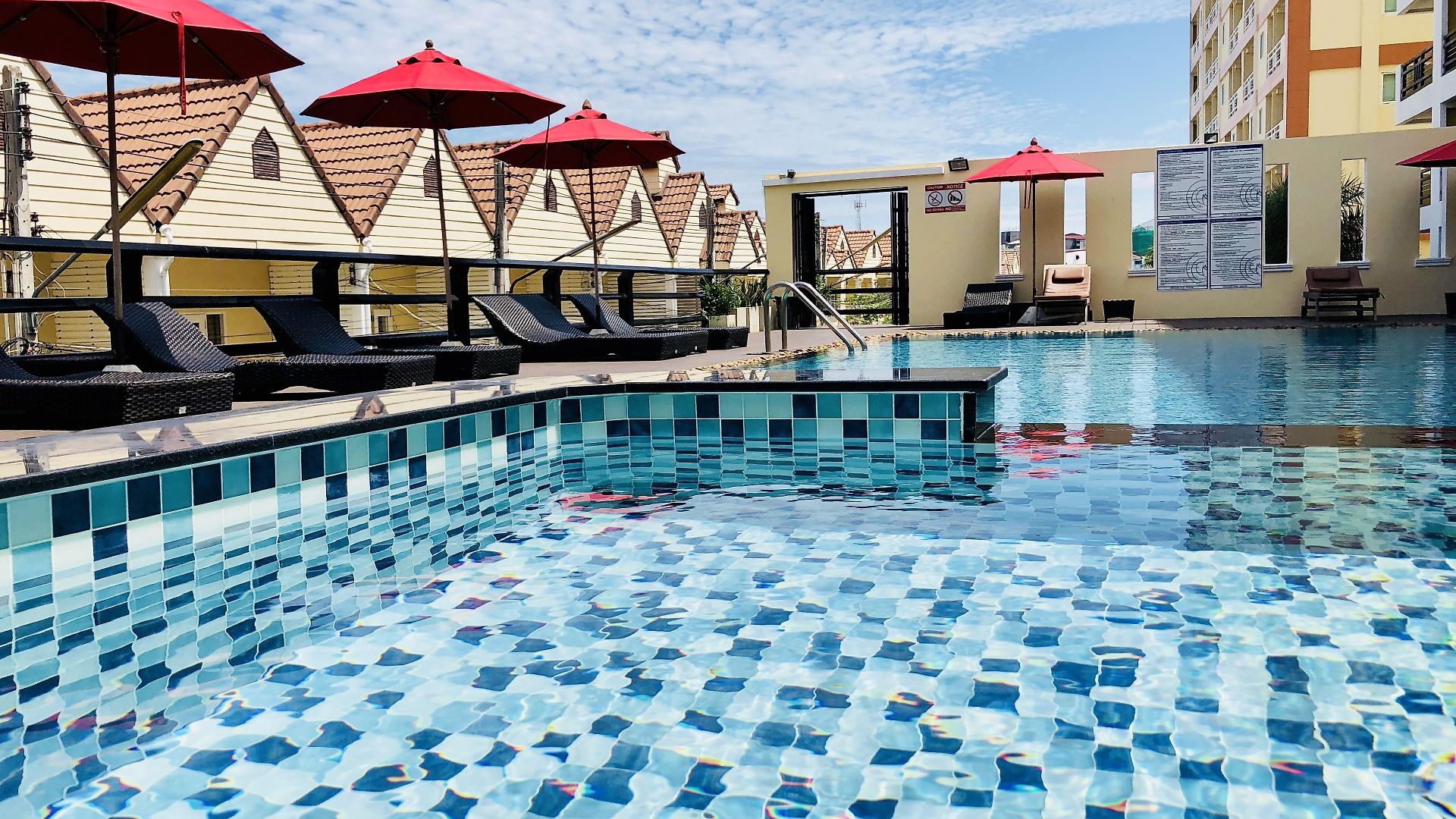 โรงแรม Golden Sea