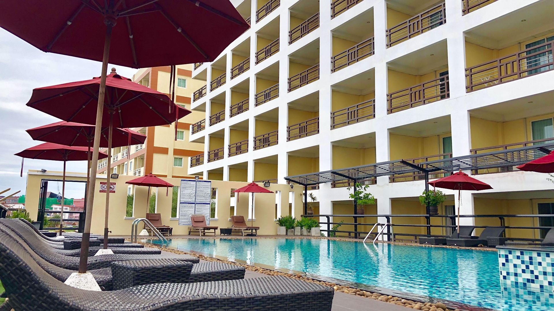 โรงแรม Golden Sea 4*