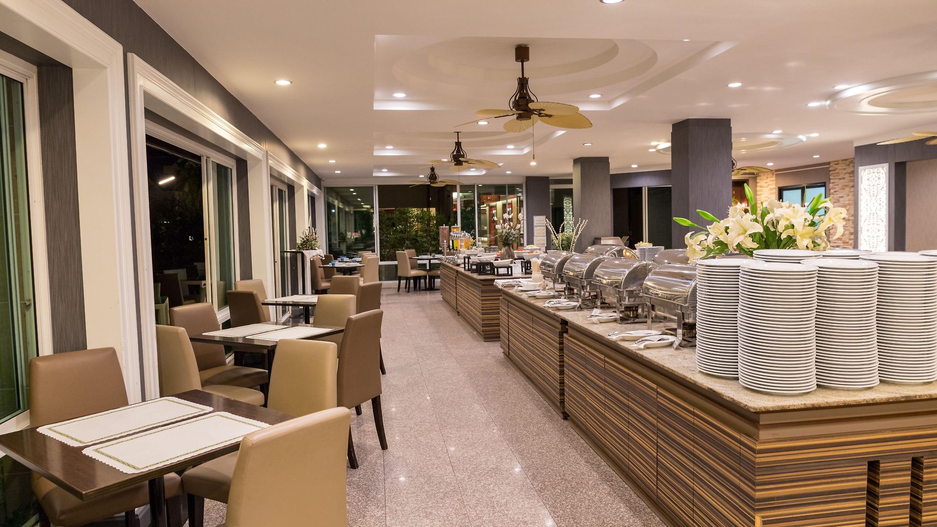 Golden Sea โรงแรม Pattaya
