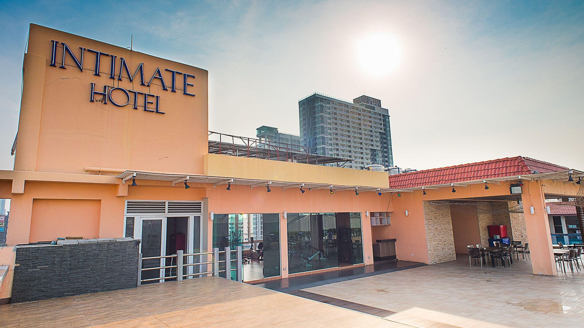 โรงแรม Intimate - Sha Extra