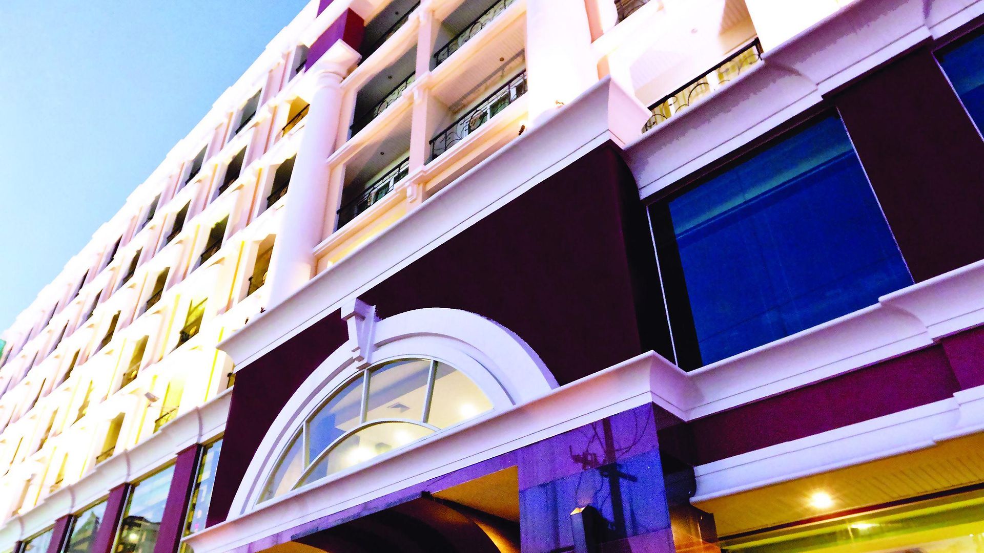 Intimate - Sha Extra โรงแรม 4*